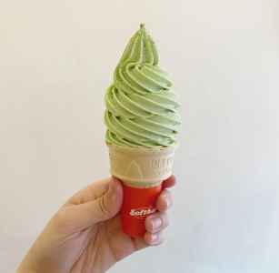 여름이 행복해지는 시간, 서울 아이스크림 맛집 5곳 매거진에 대한 사진입니다.