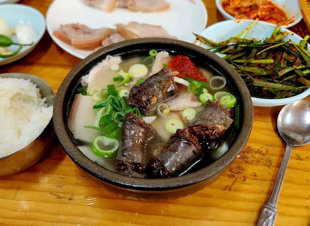 따로 즐기면 더 맛있는 따로국밥 맛집 5