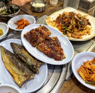 인플루언서 ‘맛탐영’이 추천하는 백반 맛집 BEST 3  매거진에 대한 사진입니다.