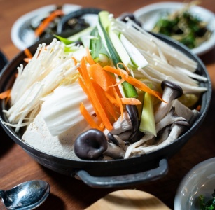 생방송투데이x식신 빅데이터 맛집-두부전골 매거진에 대한 사진입니다.