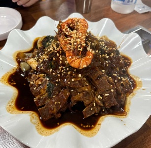 만수동 로컬 주민 맛집 '이와뼈감자탕찜' 매거진에 대한 사진입니다.