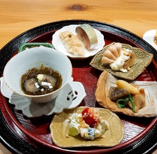 세련되고 풍미 가득한 일식요리 신흥맛집 5 매거진에 대한 사진입니다.