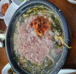 해장국에 깃든 반세기, 동대문의 ‘어머니대성집’ 매거진에 대한 사진입니다.