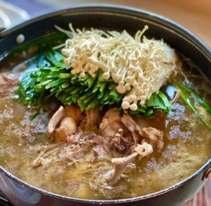 생방송투데이x식신 빅데이터 맛집-닭백숙 매거진에 대한 사진입니다.