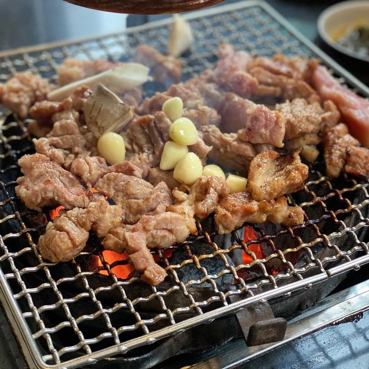 봉피양 방이점 – 평양냉면과 돼지갈비의 황금 조합