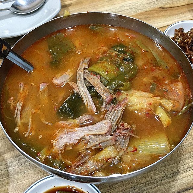 청계천 탕반 맛집 BEST 5 – 몸을 데우는 한 그릇