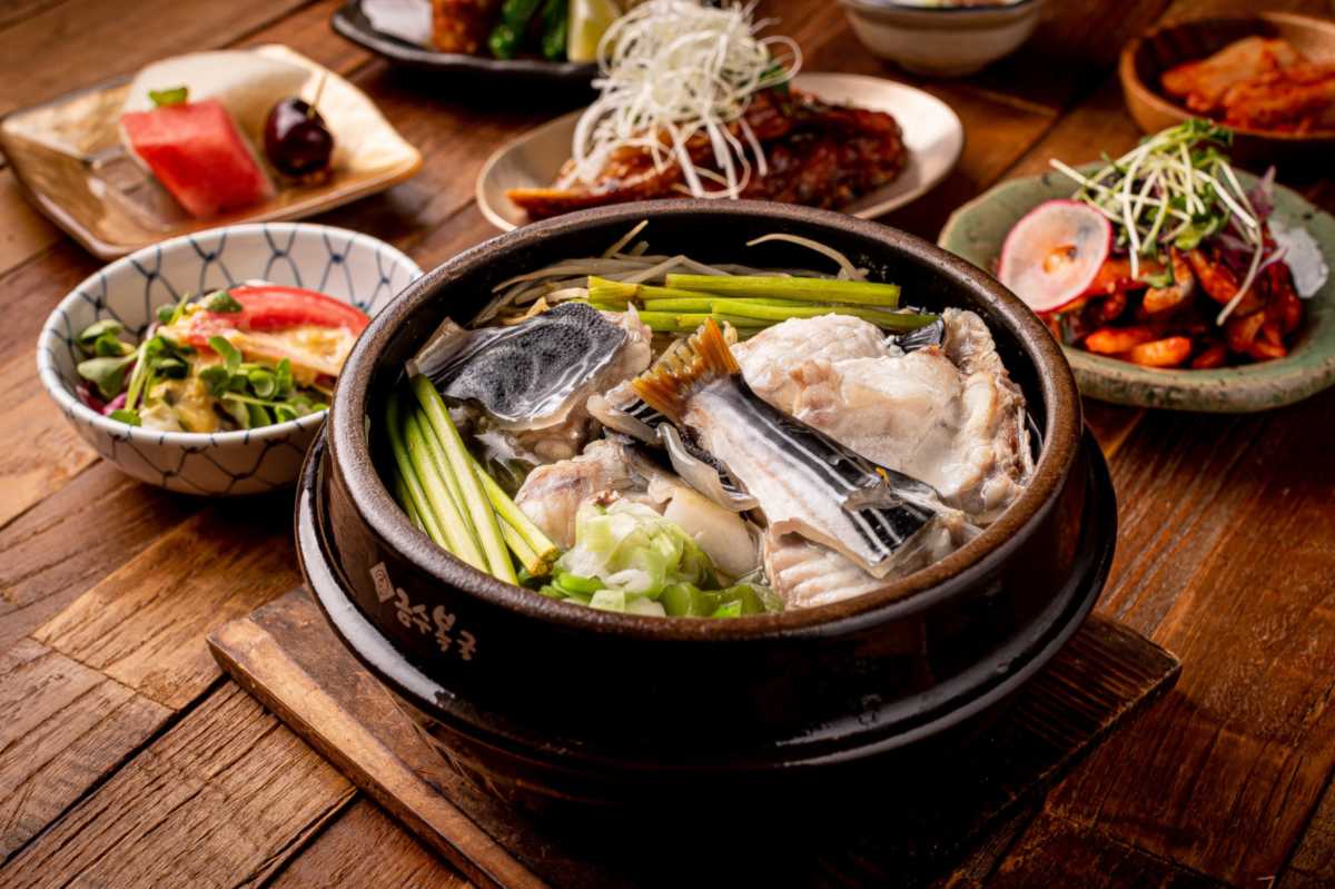 해운대 ‘금수복국’ ― 55년을 지켜온 뚝배기 복국