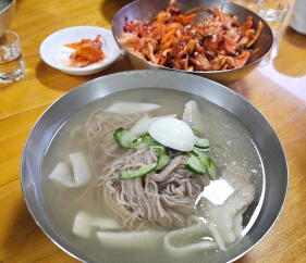 매거진 이미지