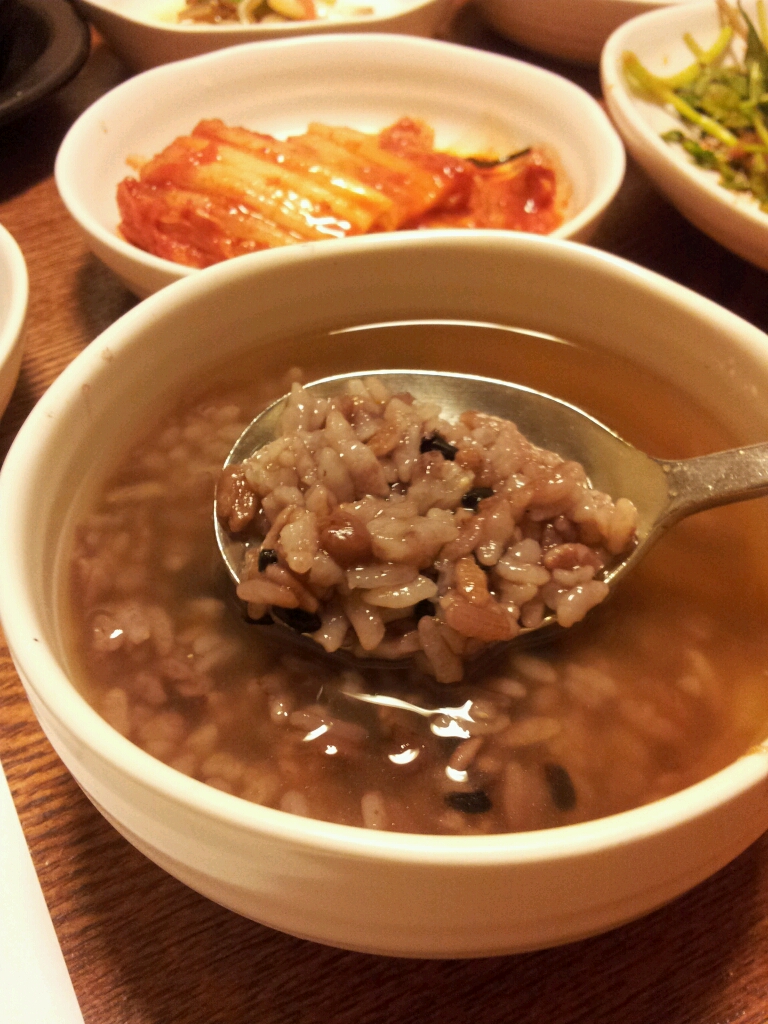 영빈관  매장 방문 후 남겨주신 고객 리뷰 사진입니다.