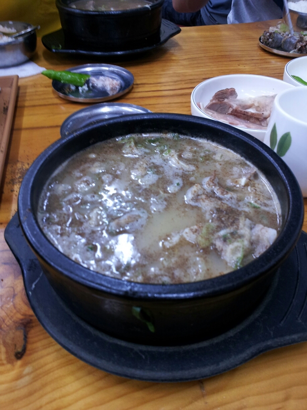 만복순대국 매장 방문 후 남겨주신 고객 리뷰 사진입니다.