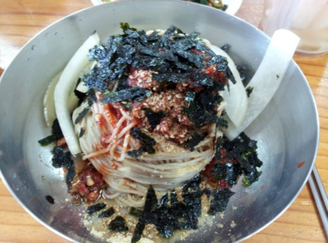 유포리막국수