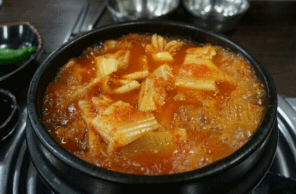 권인순 갈비김치찌개 매장 방문 후 남겨주신 고객 리뷰 사진입니다.