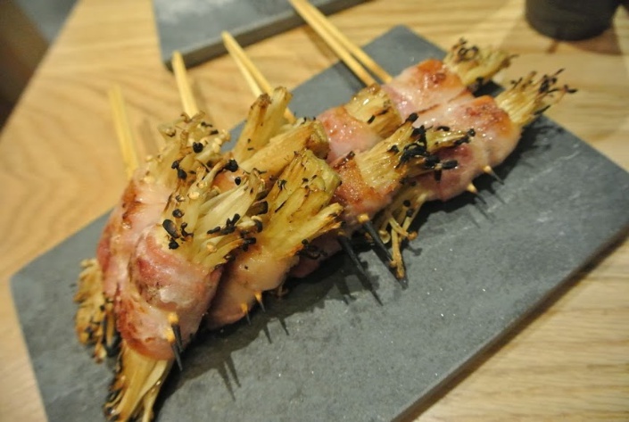 Yakitori Kintori 매장 방문 후 남겨주신 고객 리뷰 사진입니다.