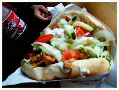 Mustafas Gemuse Kebab(무스타파야채케밥) 매장 방문 후 남겨주신 고객 리뷰 사진입니다.