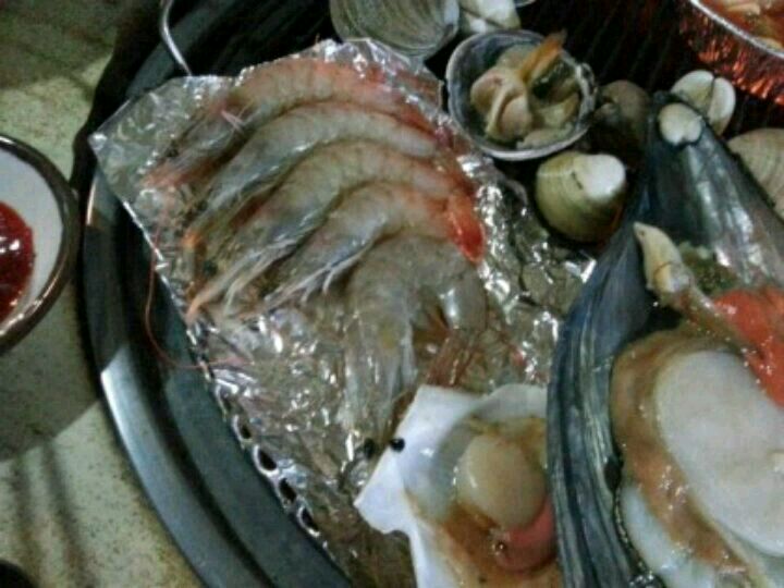 조개파티 매장 방문 후 남겨주신 고객 리뷰 사진입니다.