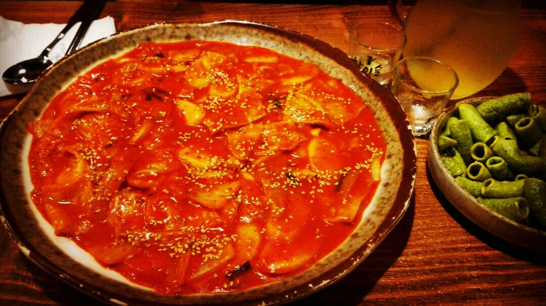 유자유김치떡볶이 매장 방문 후 남겨주신 고객 리뷰 사진입니다.