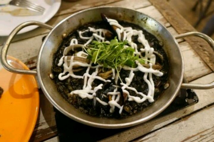 맛있는스페인 매장 방문 후 남겨주신 고객 리뷰 사진입니다.