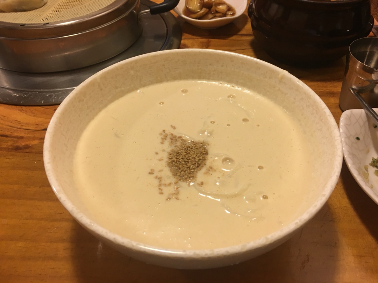 홍대밀방 매장 방문 후 남겨주신 고객 리뷰 사진입니다.