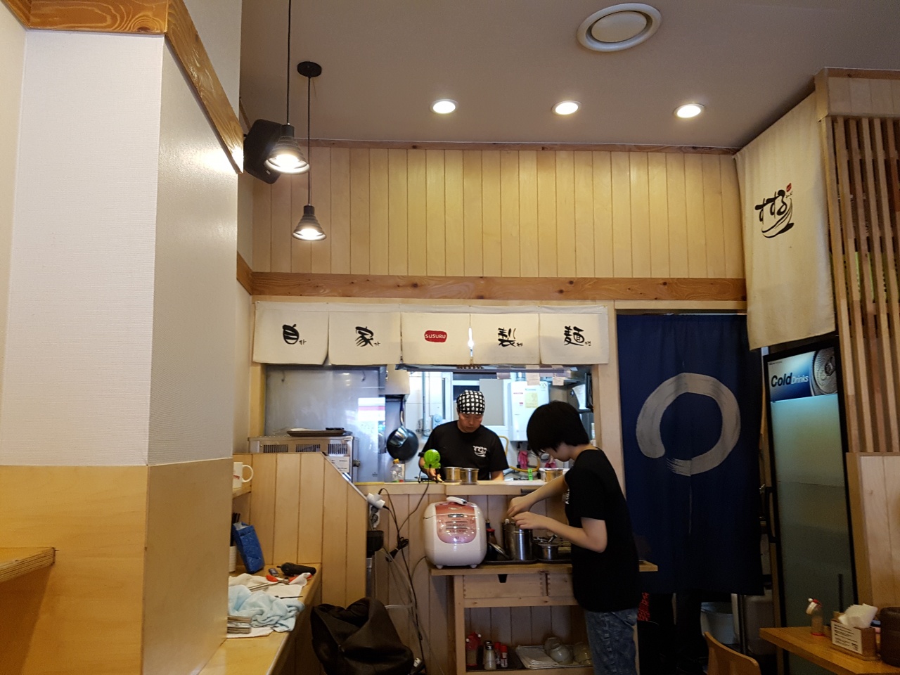 스스루 매장 방문 후 남겨주신 고객 리뷰 사진입니다.