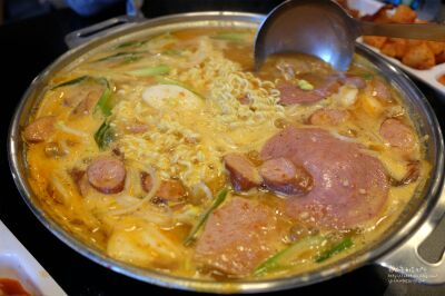 JVL 부대찌개 매장 방문 후 남겨주신 고객 리뷰 사진입니다.