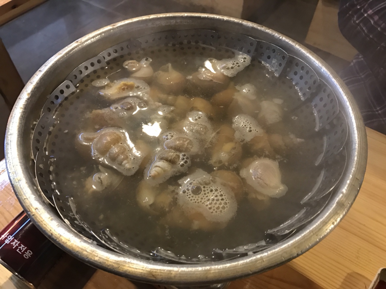 건대통골뱅이 매장 방문 후 남겨주신 고객 리뷰 사진입니다.