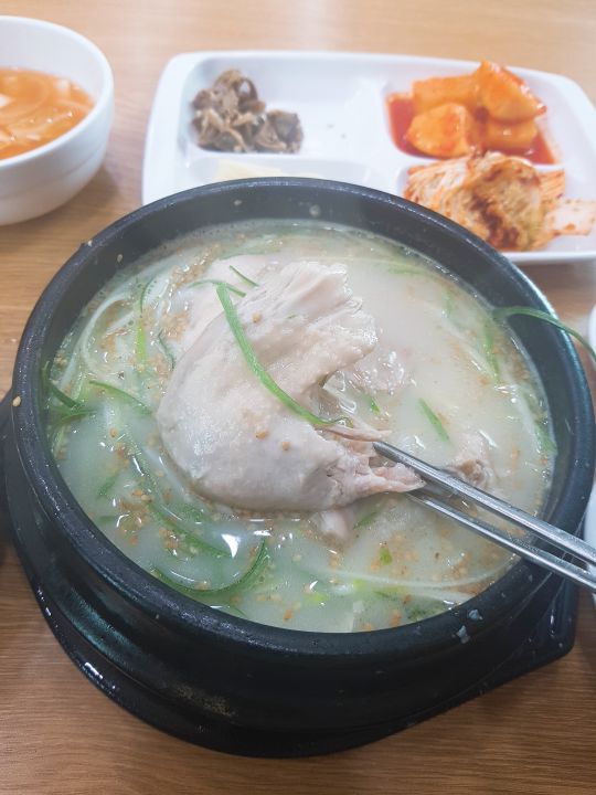 배종관동래삼계탕 매장 방문 후 남겨주신 고객 리뷰 사진입니다.