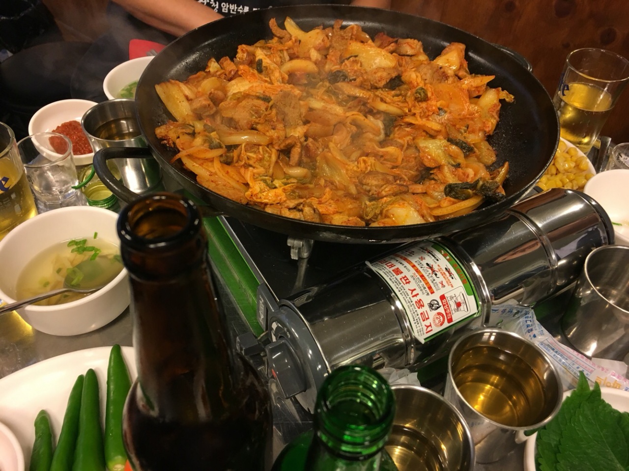 김재완원조돼지김치구이 매장 방문 후 남겨주신 고객 리뷰 사진입니다.