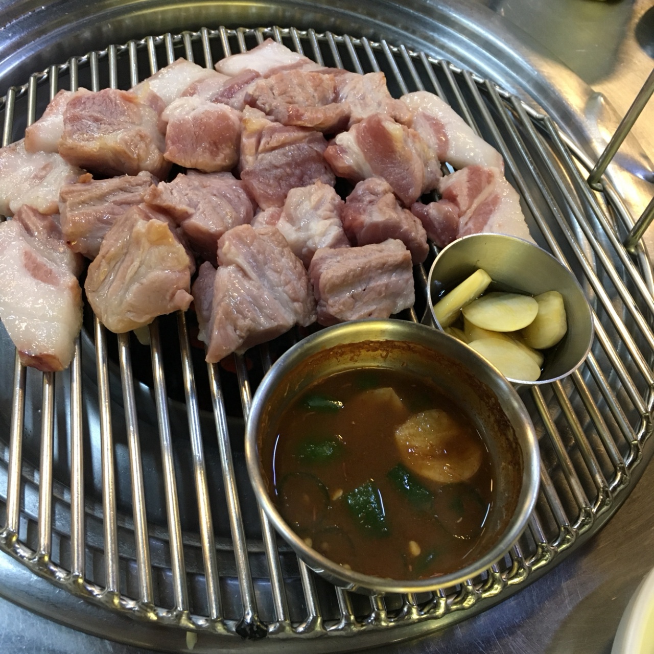 칠돈가 매장 방문 후 남겨주신 고객 리뷰 사진입니다.