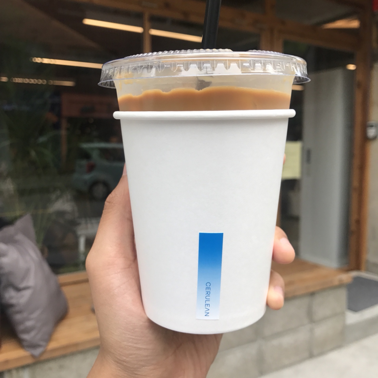채스우드커피 매장 방문 후 남겨주신 고객 리뷰 사진입니다.