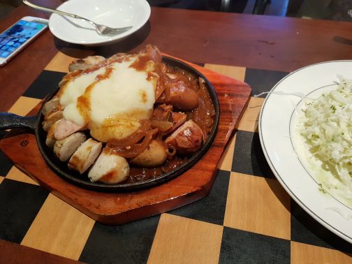 엉클조소시지 매장 방문 후 남겨주신 고객 리뷰 사진입니다.