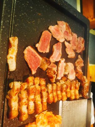 하남돼지집 강남역점 매장 방문 후 남겨주신 고객 리뷰 사진입니다.