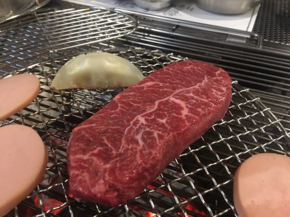 돌고래바베큐 매장 방문 후 남겨주신 고객 리뷰 사진입니다.