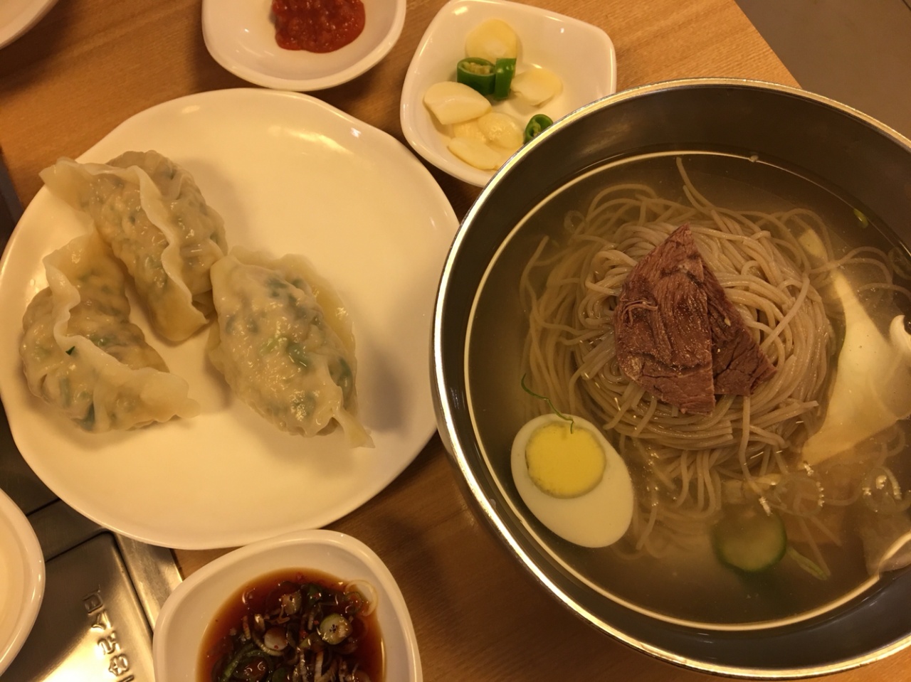 정인면옥 매장 방문 후 남겨주신 고객 리뷰 사진입니다.