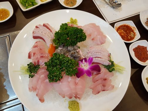 쭈락 매장 방문 후 남겨주신 고객 리뷰 사진입니다.