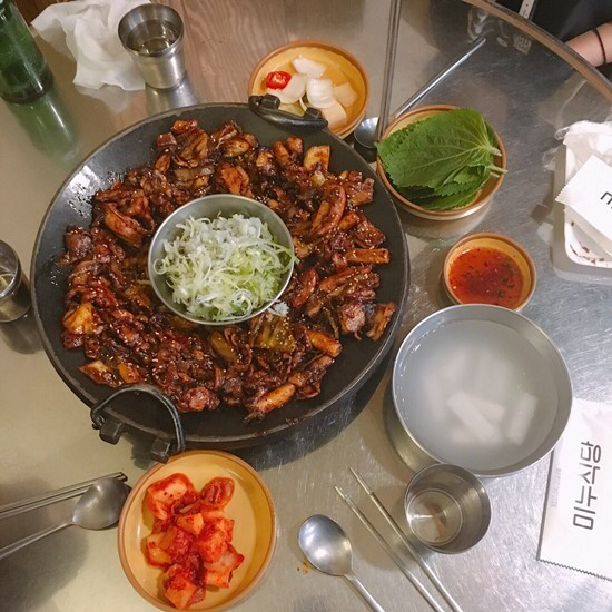 미누식당 매장 방문 후 남겨주신 고객 리뷰 사진입니다.
