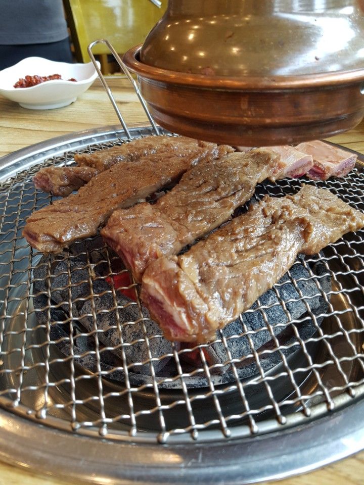 박촌갈비 매장 방문 후 남겨주신 고객 리뷰 사진입니다.