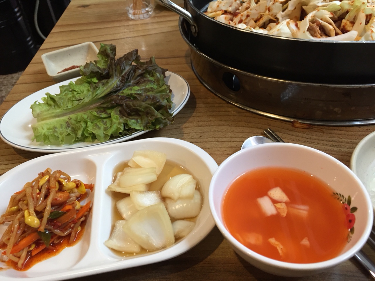 유니춘천닭갈비 매장 방문 후 남겨주신 고객 리뷰 사진입니다.