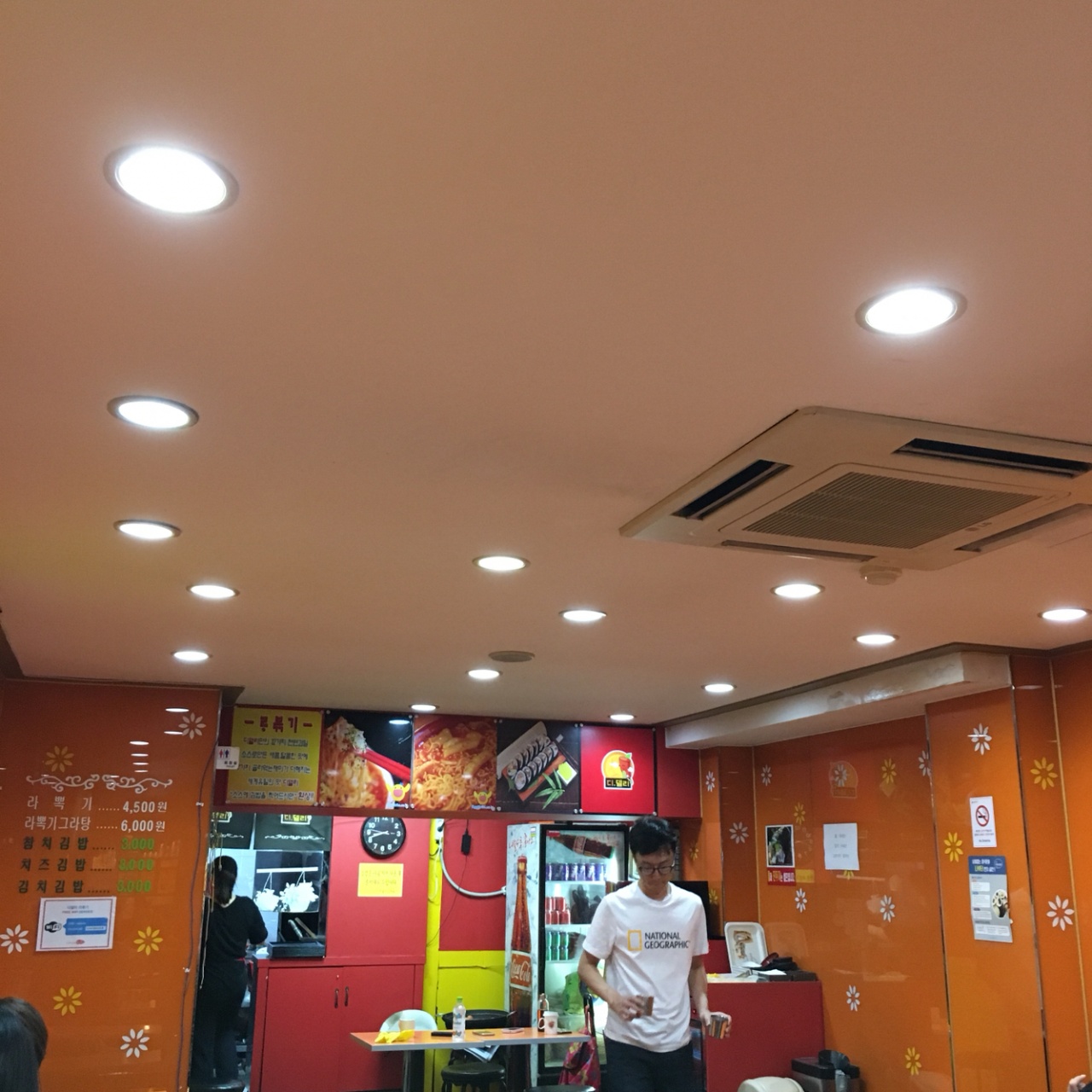 디델리라볶기 이수점 매장 방문 후 남겨주신 고객 리뷰 사진입니다.