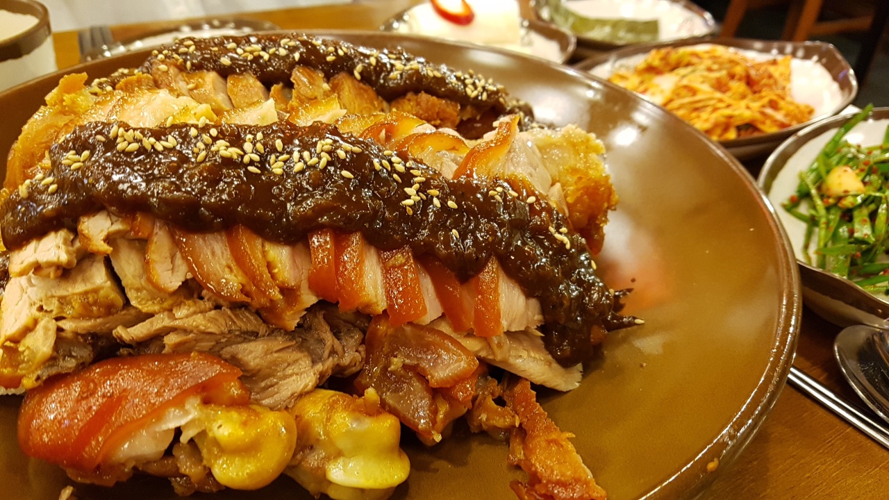 가장맛있는족발 신논현점 매장 방문 후 남겨주신 고객 리뷰 사진입니다.