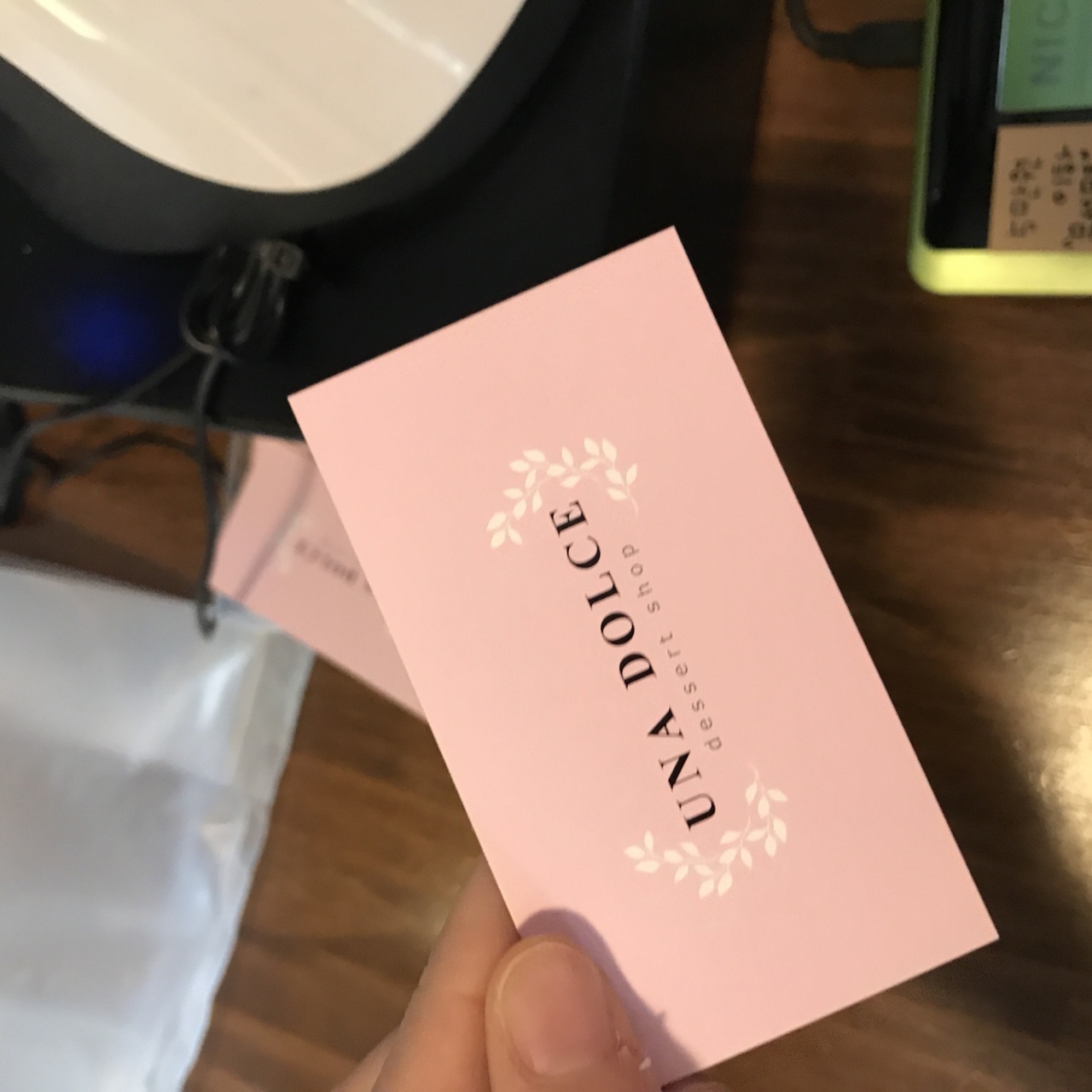 우나돌체 매장 방문 후 남겨주신 고객 리뷰 사진입니다.