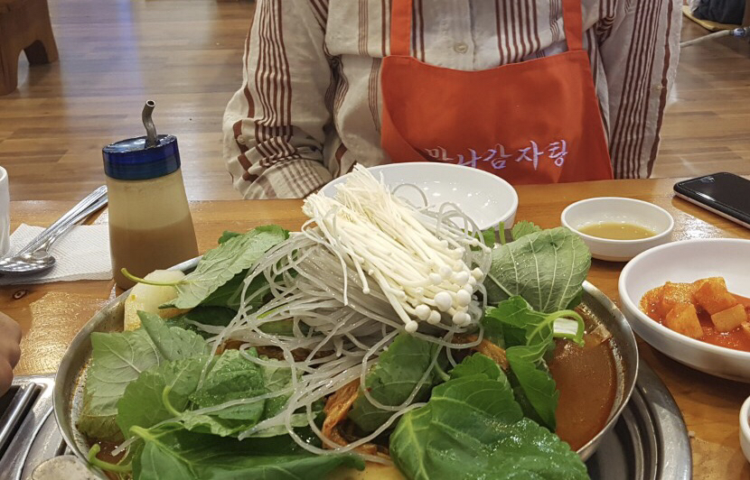 맛나감자탕 매장 방문 후 남겨주신 고객 리뷰 사진입니다.