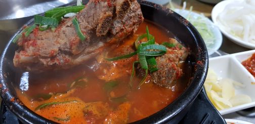 신미식당 매장 방문 후 남겨주신 고객 리뷰 사진입니다.
