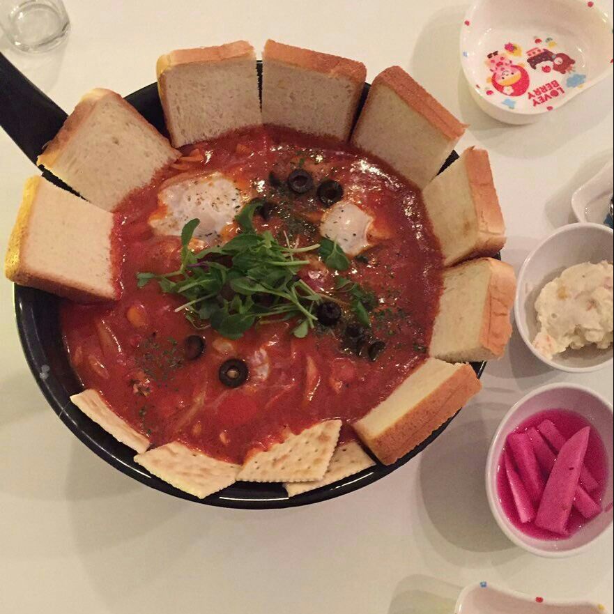 복숭아식당 매장 방문 후 남겨주신 고객 리뷰 사진입니다.
