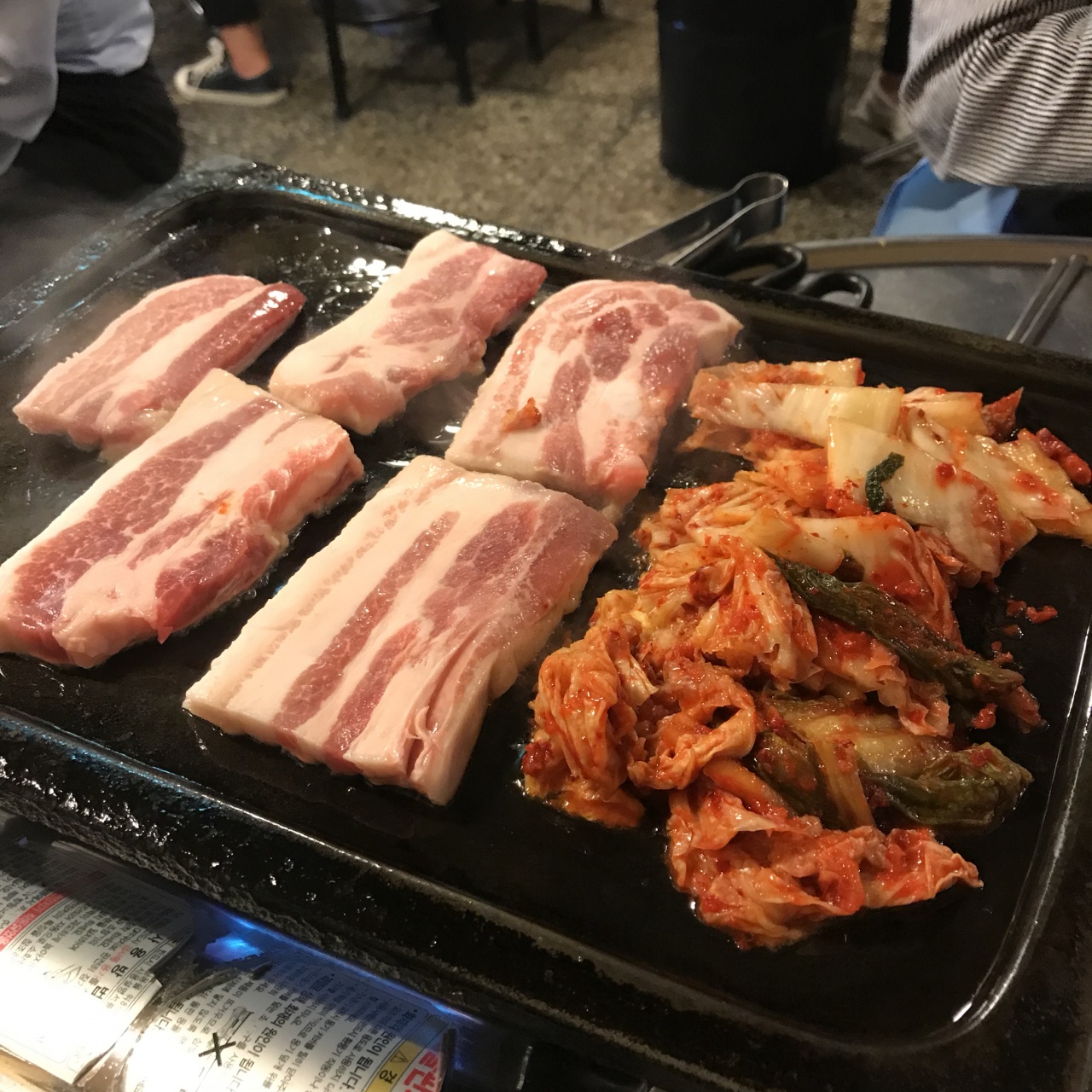 신김치생삼겹살 매장 방문 후 남겨주신 고객 리뷰 사진입니다.