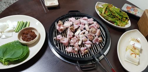 까치네식당 매장 방문 후 남겨주신 고객 리뷰 사진입니다.