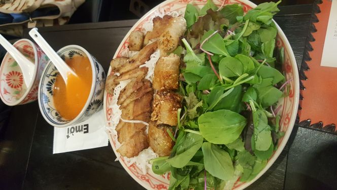 에머이 매장 방문 후 남겨주신 고객 리뷰 사진입니다.
