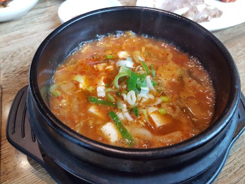 오서방별난족발 매장 방문 후 남겨주신 고객 리뷰 사진입니다.