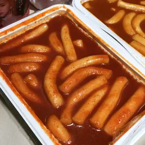 신전떡볶이 매장 방문 후 남겨주신 고객 리뷰 사진입니다.