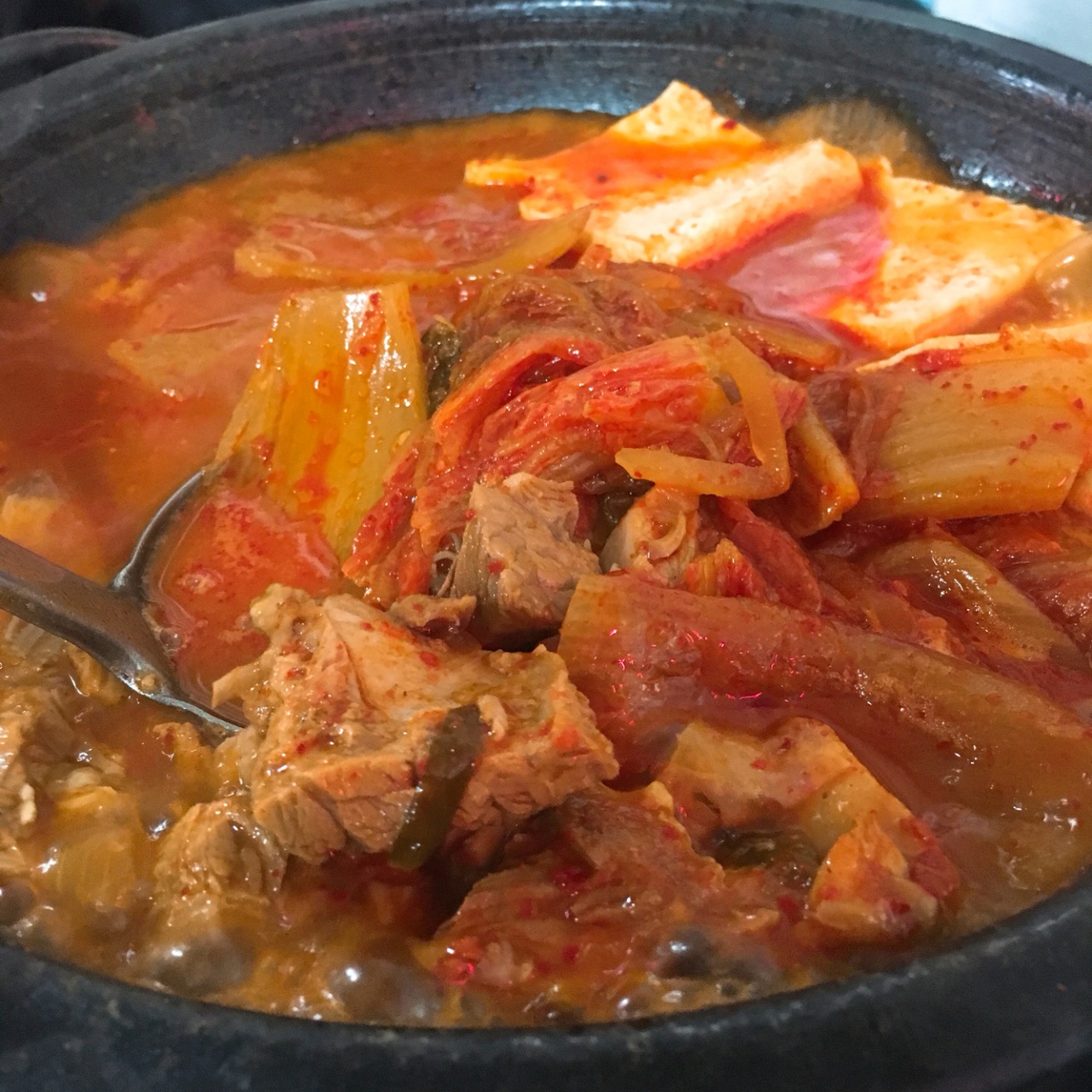 웰빙김치찜 매장 방문 후 남겨주신 고객 리뷰 사진입니다.