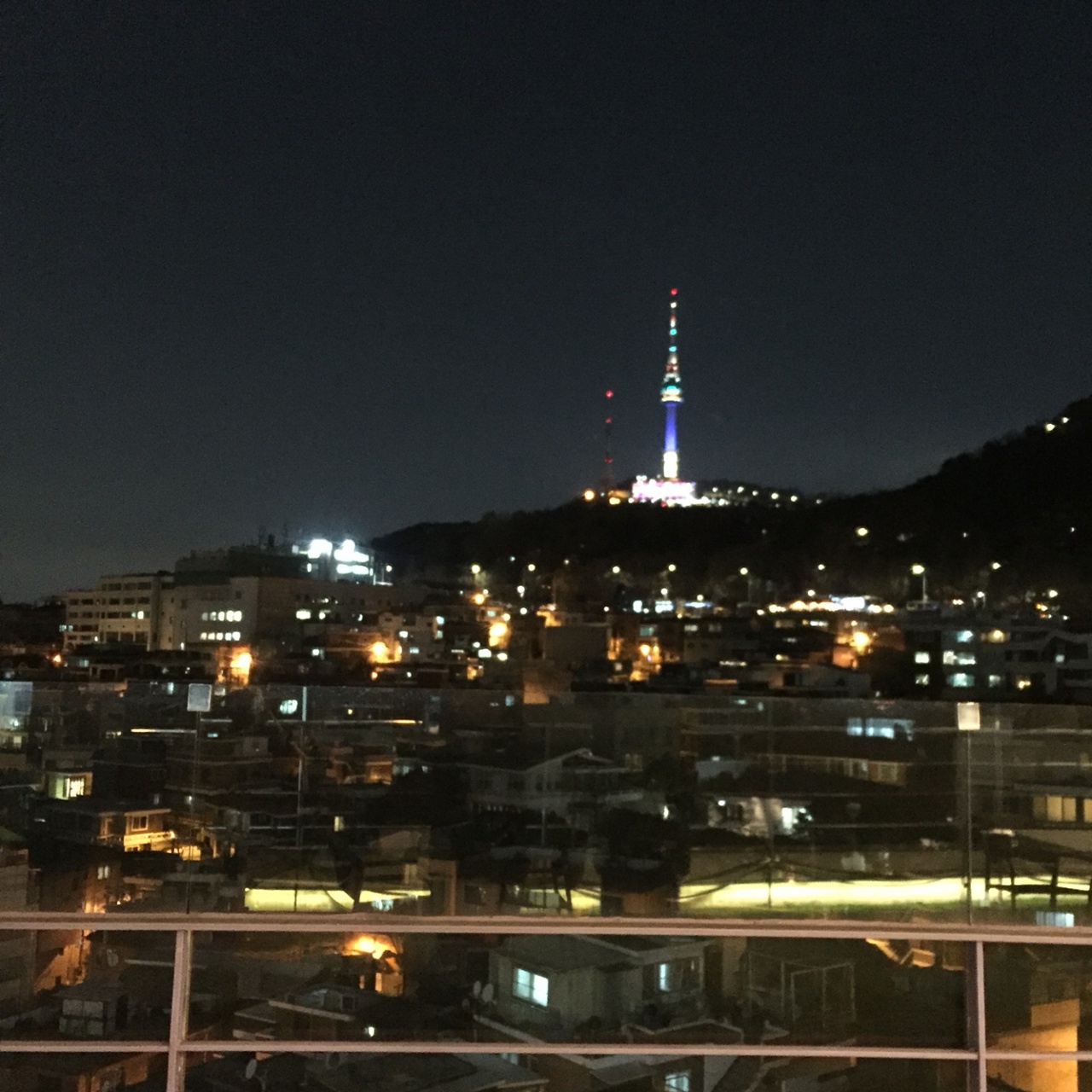 이태원 와인 & 브런치 더젤 매장 방문 후 남겨주신 고객 리뷰 사진입니다.